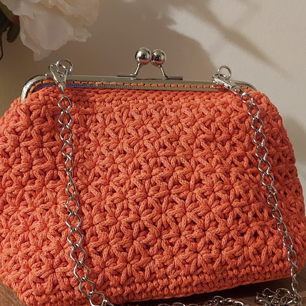 R&R handmade crochet bag